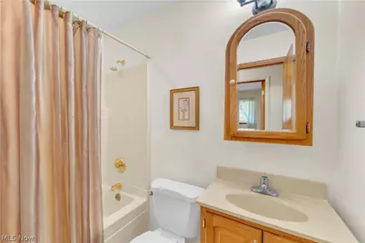 4450 Redwood Drive, Painesville, OH 44077 - Photo 16
