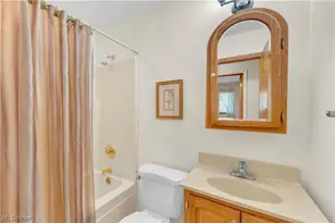 4450 Redwood Dr, Painesville, OH 44077 - Photo 16