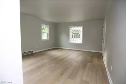 10502 Park Heights Road, Loveland, OH 44104 - Photo 6