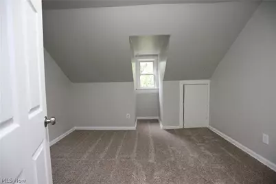 10502 Park Heights Road, Loveland, OH 44104 - Photo 14