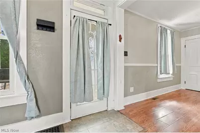 49 W 8th Street, Dresden, OH 43821 - Photo 2