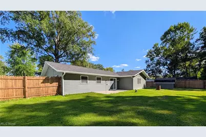12498 National Dr., Grafton, OH 44044 - Photo 2