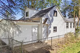 3905 Elmwood Ave, Austintown, OH 44515 - Photo 6