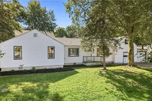 3905 Elmwood Ave, Austintown, OH 44515 - Photo 2