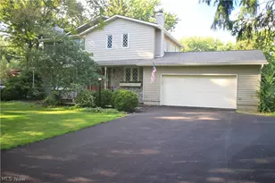 42820 Dellefield Rd, Elyria, OH 44035 - Photo 2