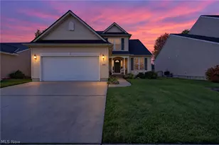 8316 Chesapeake Dr, North Ridgeville, OH 44039 - Photo 2