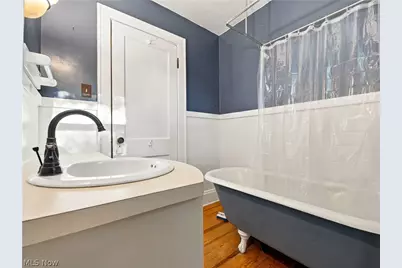 979 Iona Avenue, Akron, OH 44314 - Photo 24