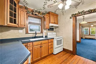 979 Iona Ave, Akron, OH 44314 - Photo 14