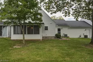 3414 E Prescott Cir, Cuyahoga Falls, OH 44223 - Photo 34