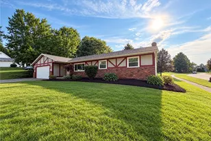 5646 Vista Cir, Willoughby, OH 44094 - Photo 2