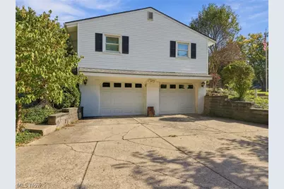 1367 Cherry Lane, Uniontown, OH 44685 - Photo 6