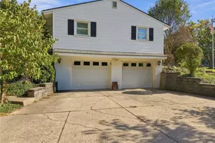 1367 Cherry Ln, Uniontown, OH 44685 - Photo 6