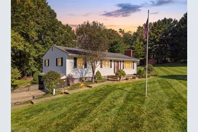 1367 Cherry Lane, Uniontown, OH 44685 - Photo 4