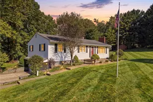 1367 Cherry Ln, Uniontown, OH 44685 - Photo 4