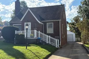 1534 35th St NW, Canton, OH 44709 - Photo 2