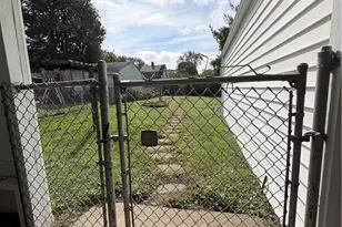 1534 35th St NW, Canton, OH 44709 - Photo 12