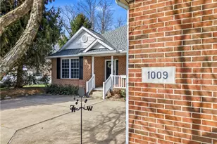 1009 E Reno Dr, Louisville, OH 44641 - Photo 6