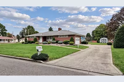 617 Oak Ave SW, Strasburg, OH 44680 - Photo 1