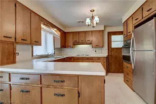 617 Oak Ave SW, Strasburg, OH 44680 - Photo 6