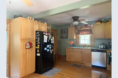 449 N Broadway, Geneva, OH 44041 - Photo 8