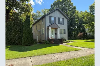 449 N Broadway, Geneva, OH 44041 - Photo 1