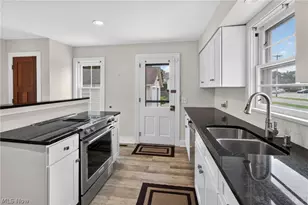 514 Park Ave, Amherst, OH 44001 - Photo 16