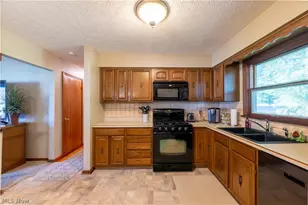 2850 Vollmer Dr, Austintown, OH 44511 - Photo 12