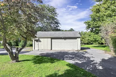 9327 Lake Shore Boulevard, Mentor, OH 44060 - Photo 8