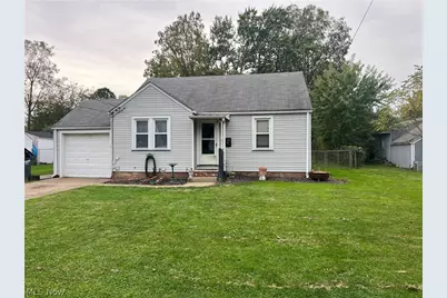 309 Fairlawn Avenue SW, Massillon, OH 44646 - Photo 1