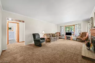 633 Fairview Pl, Alliance, OH 44601 - Photo 8
