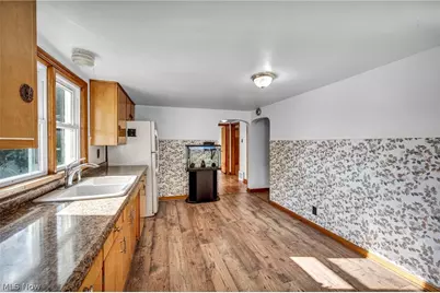 3380 Shepler Church Avenue SW, Canton, OH 44706 - Photo 10