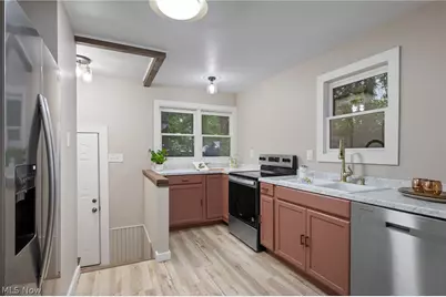 174 Killian Road, Akron, OH 44319 - Photo 10