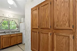 4075 Hamilton Rd, Medina, OH 44256 - Photo 6