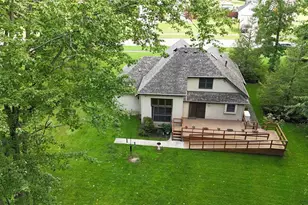 111 Squires Ct, South Amherst, OH 44001 - Photo 4