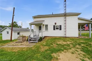 9787 Cleveland Ave NW, Uniontown, OH 44685 - Photo 22