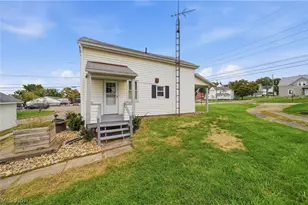 9787 Cleveland Ave NW, Uniontown, OH 44685 - Photo 24