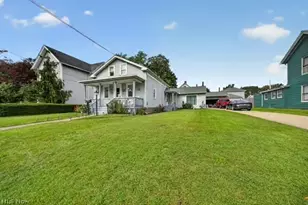 1227 W 3rd St, Ashtabula, OH 44004 - Photo 26