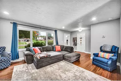 3246 Woodington Avenue SW, Canton, OH 44706 - Photo 6