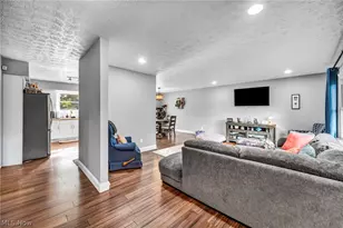 3246 Woodington Ave SW, Canton, OH 44706 - Photo 8