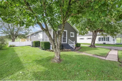 3825 Roberts Addition, Zanesville, OH 43701 - Photo 2