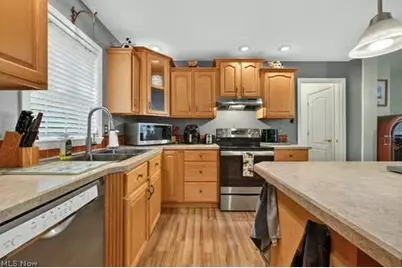 2153 S Deer Run, Roaming Shores, OH 44084 - Photo 18