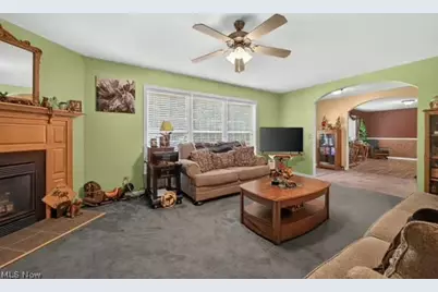 2153 S Deer Run, Roaming Shores, OH 44084 - Photo 12