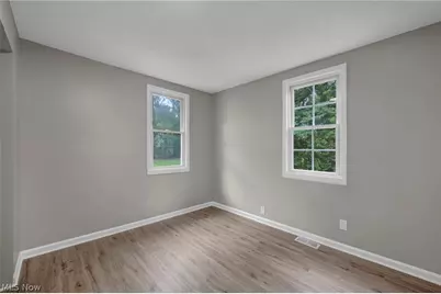 920 E 39th Street, Lorain, OH 44055 - Photo 20