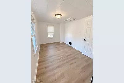 789 Upson Street, Akron, OH 44305 - Photo 2