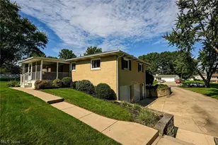 1420 Whitehall Dr, Mogadore, OH 44260 - Photo 12