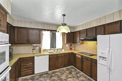3038 Van Aken Boulevard, Huber Heights, OH 44120 - Photo 24