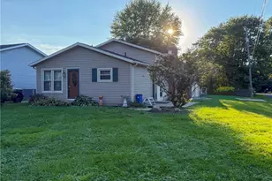 1076 Homestead, Alliance, OH 44601 - Photo 4