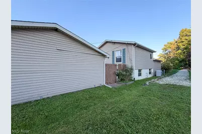 1076 Homestead, Alliance, OH 44601 - Photo 28