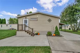 112 W Bass Cir, Lakeside Marblehead, OH 43440 - Photo 2