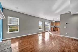 9092 Stonegate Cir, North Ridgeville, OH 44039 - Photo 20